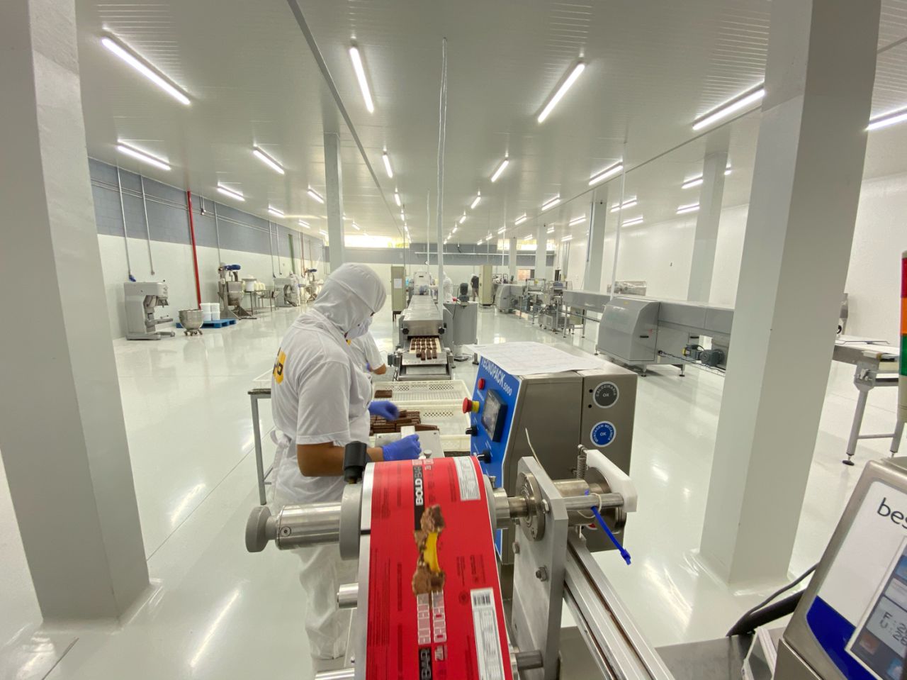 Processo de fabricação do suplemento em ambiente controlado